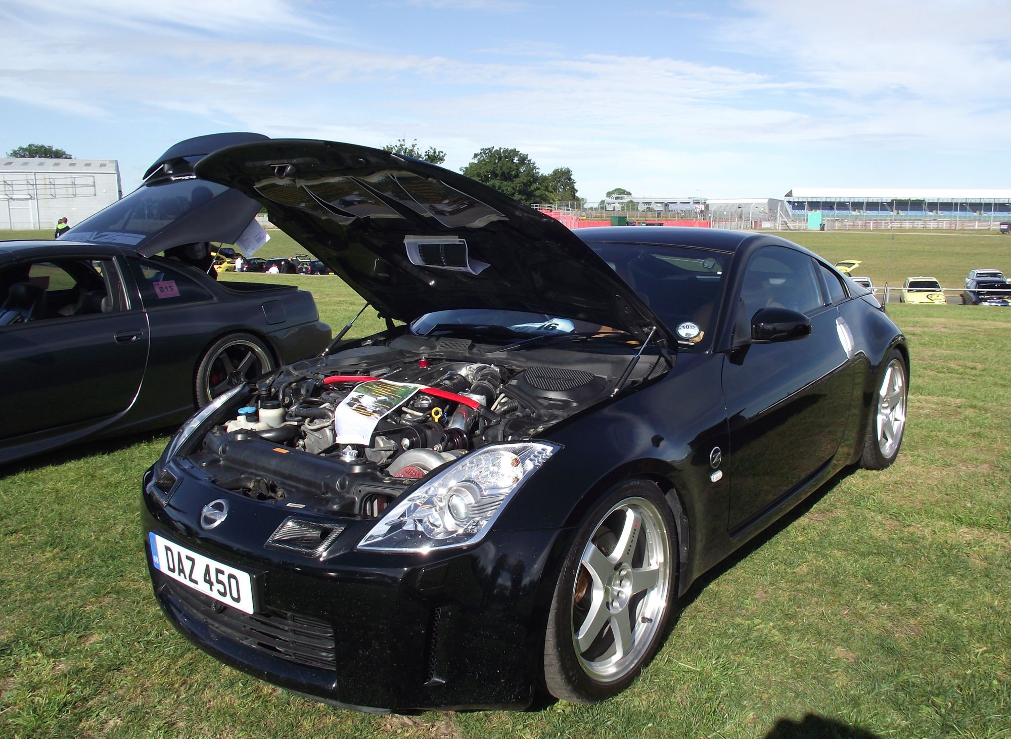 ClubStand-DarrenB-350z-02.jpg