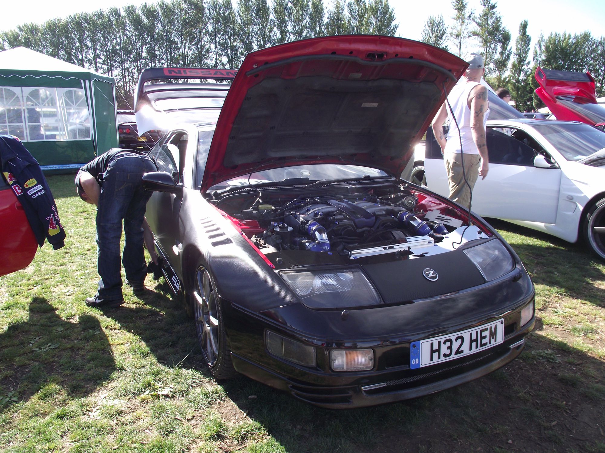 ClubStand-MikeCarbon300ZX-02.jpg